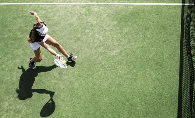 Comment Bien Choisir Votre Équipement de Padel