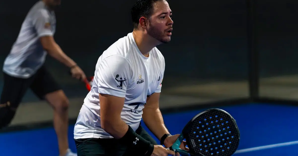 Les Meilleures Stratégies de Jeu au Padel pour Débutants et Pros