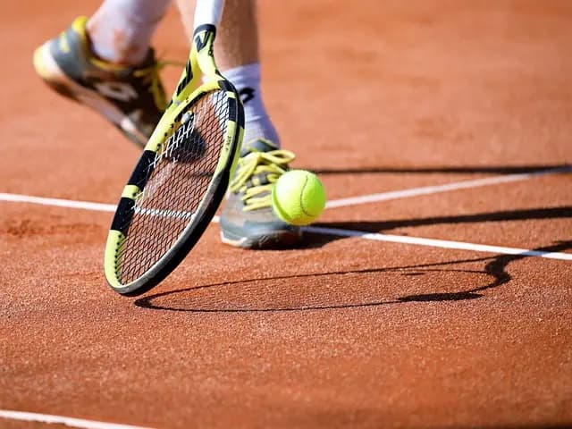 Comment Bien Choisir son Équipement de Padel
