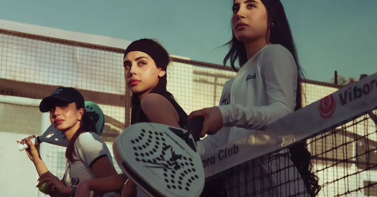 Comment Choisir la Meilleure Raquette de Padel pour Débuter