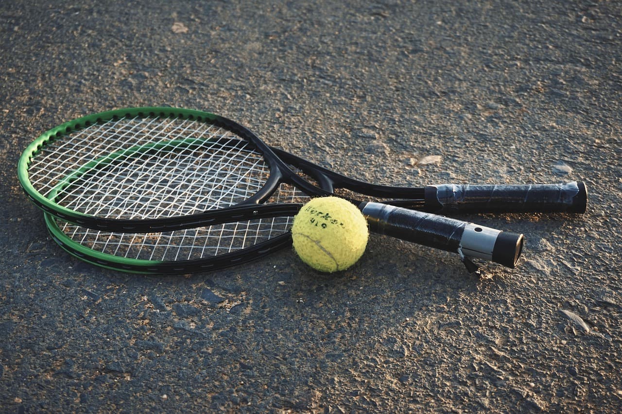 Les Meilleures Astuces pour Bien Débuter au Padel